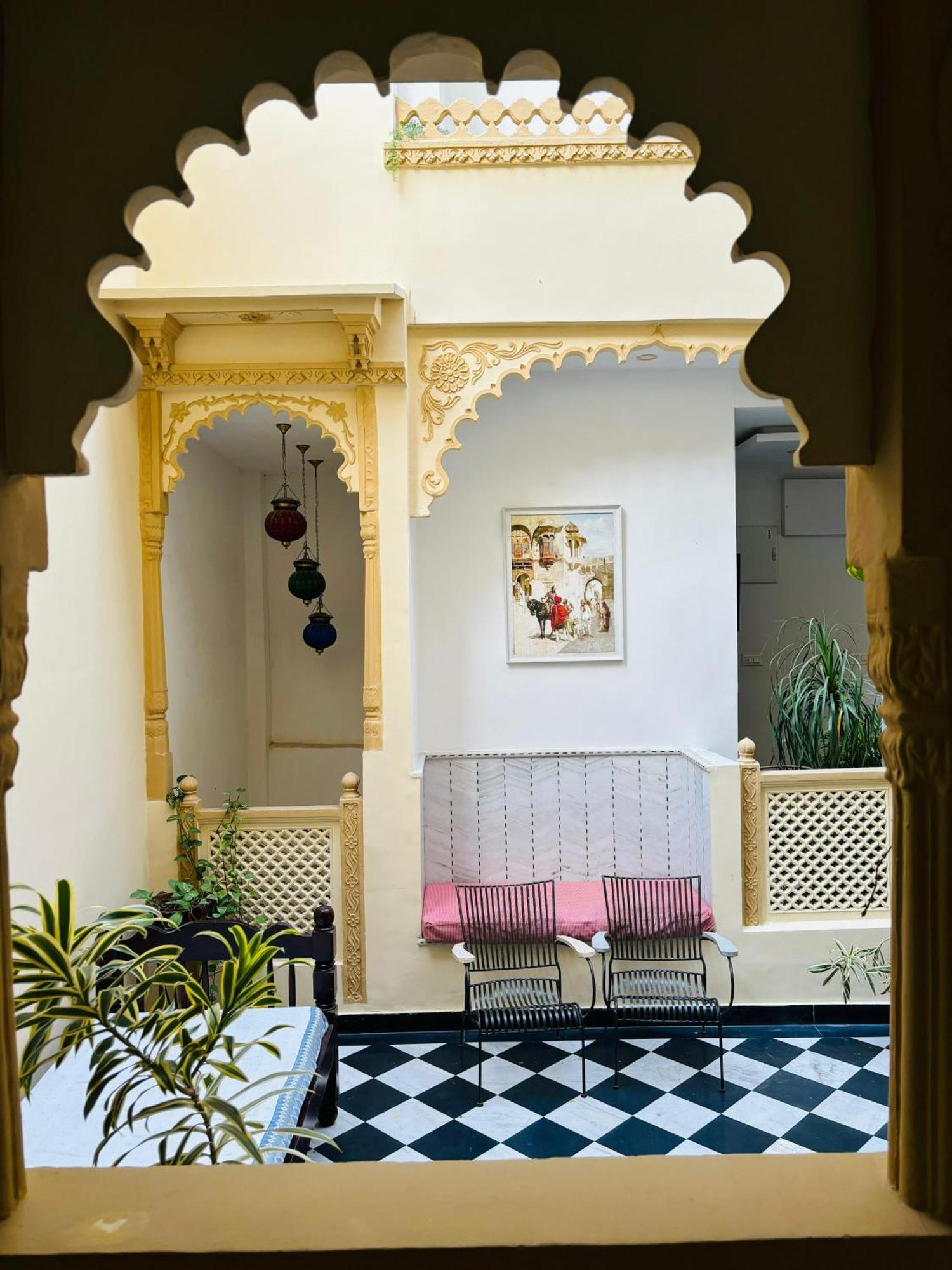 Hotel Mewari Villa Udaipur Exterior photo